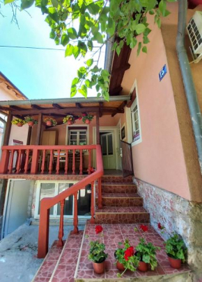 Kuca - apartman za odmor Milka